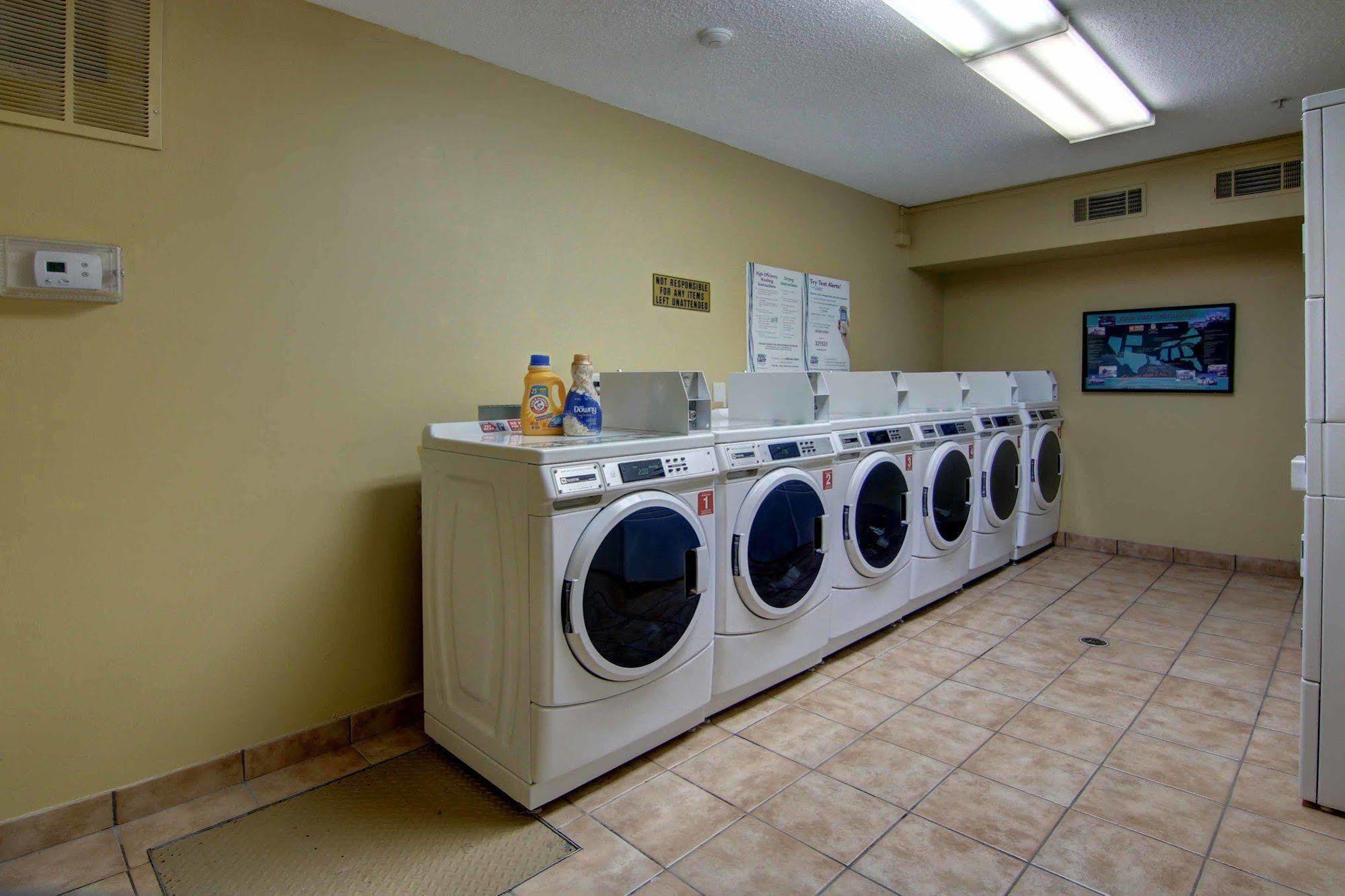 Intown Suites Extended Stay Atlanta Ga - Snellville Luaran gambar