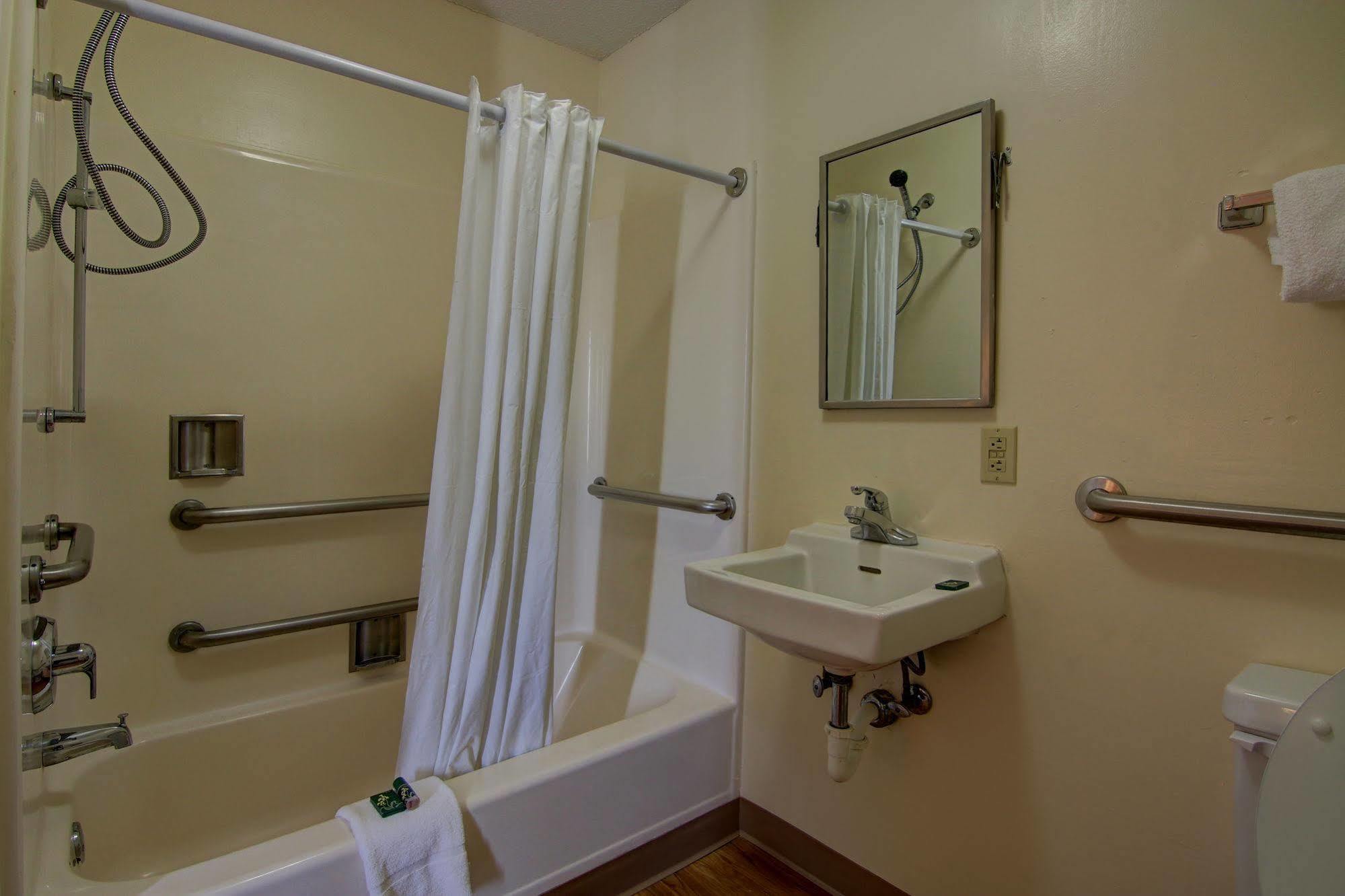 Intown Suites Extended Stay Atlanta Ga - Snellville Luaran gambar